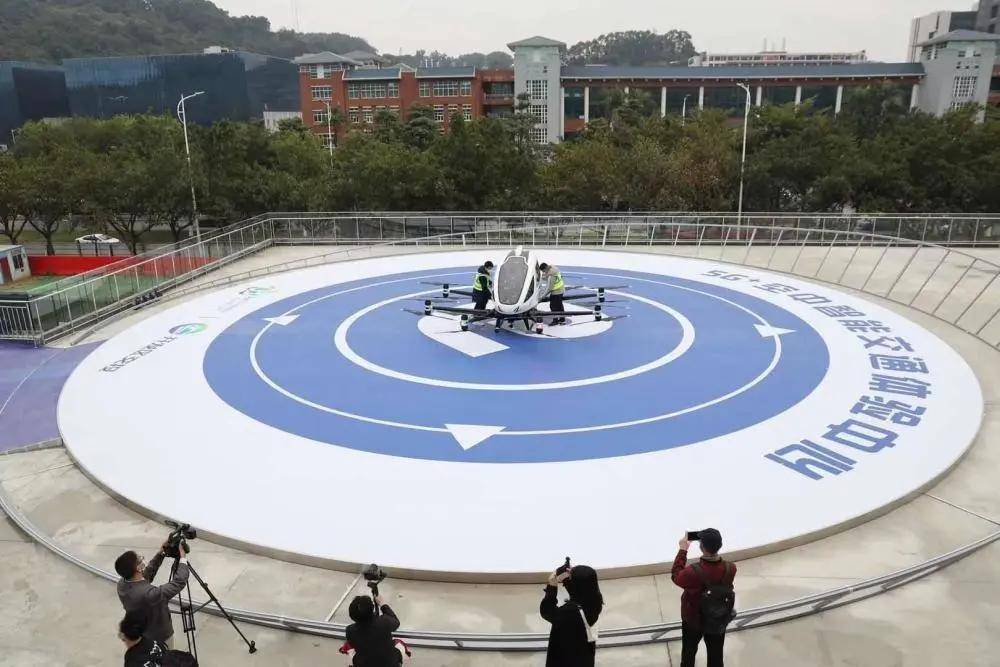 广州首个！无人立体停车库+自动驾驶飞行基地正式启动运营华体会·中国(图4)